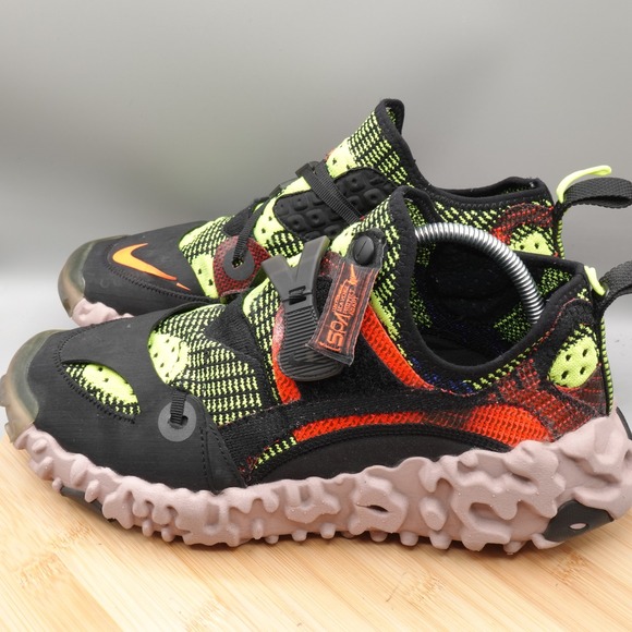 ispa overreact flyknit crimson volt